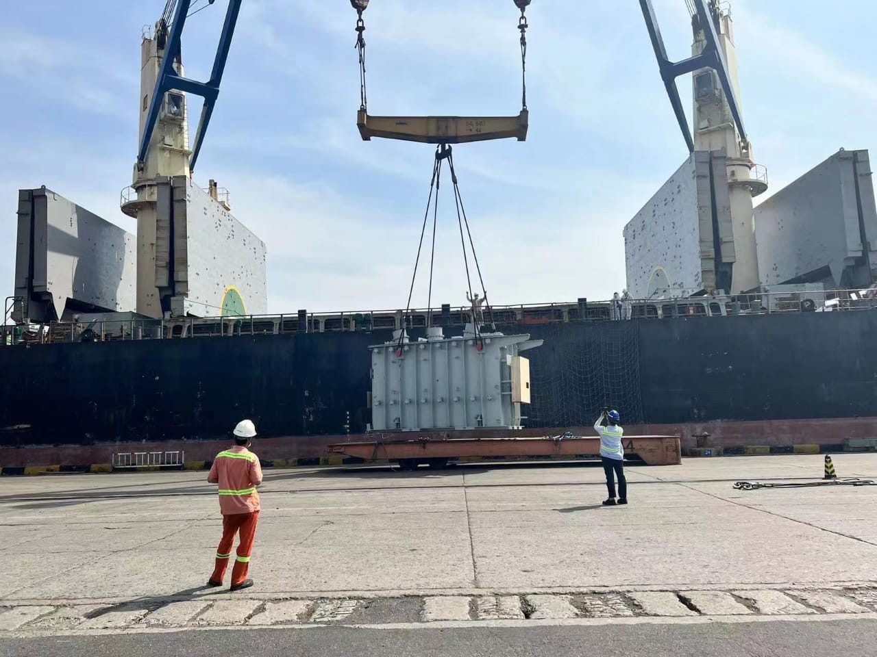 Heavy Lift and Exceptional Cargo Handling